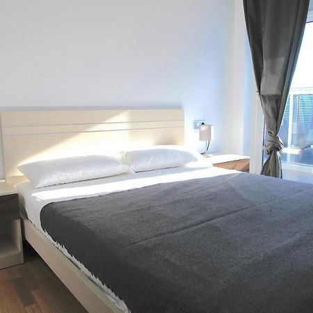 Sotell Apartment Gran Via Europa Bcn L'Hospitalet de Llobregat Esterno foto
