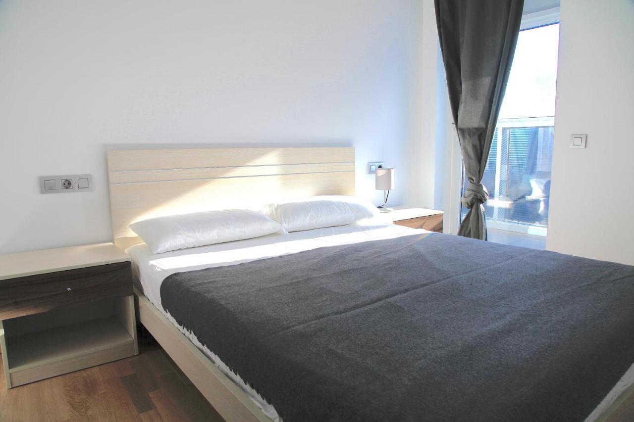 Sotell Apartment Gran Via Europa Bcn L'Hospitalet de Llobregat Esterno foto